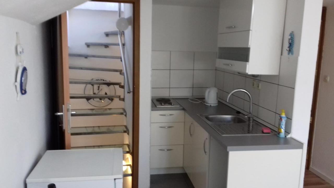 Apartments Mime - Small House Водице Екстериор снимка