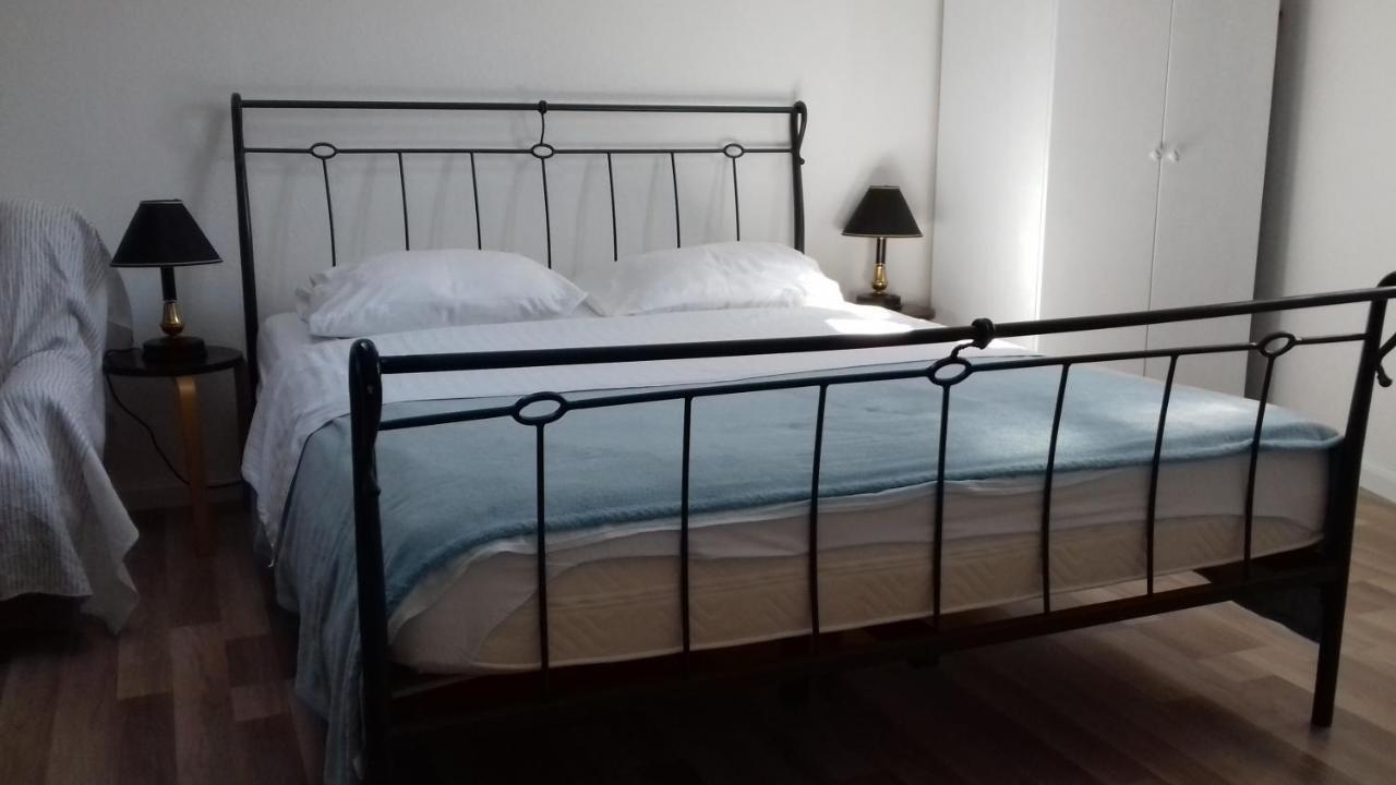 Apartments Mime - Small House Водице Екстериор снимка