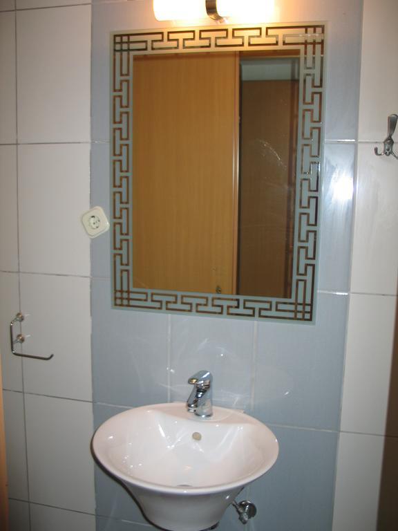 Apartments Mime - Small House Водице Екстериор снимка