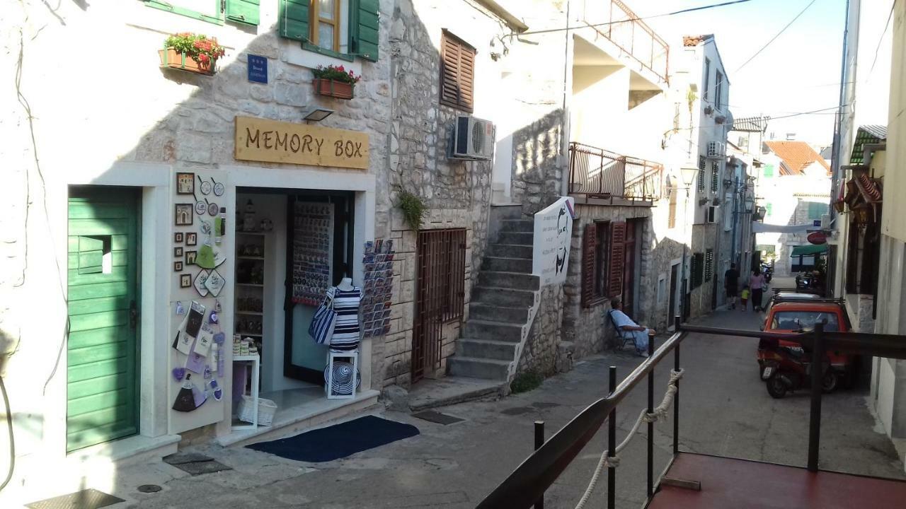 Apartments Mime - Small House Водице Екстериор снимка